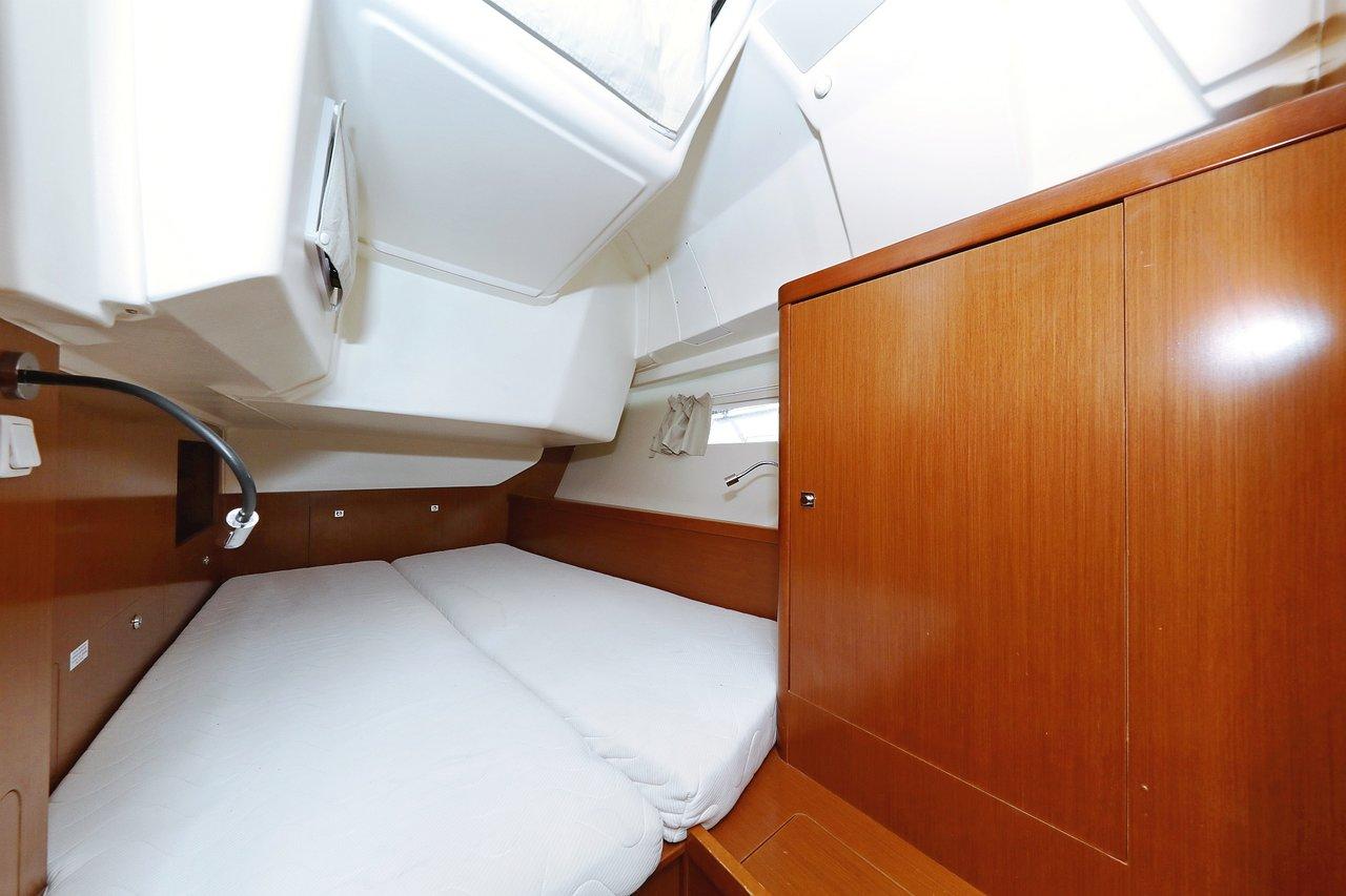 Oceanis 41, picture 21