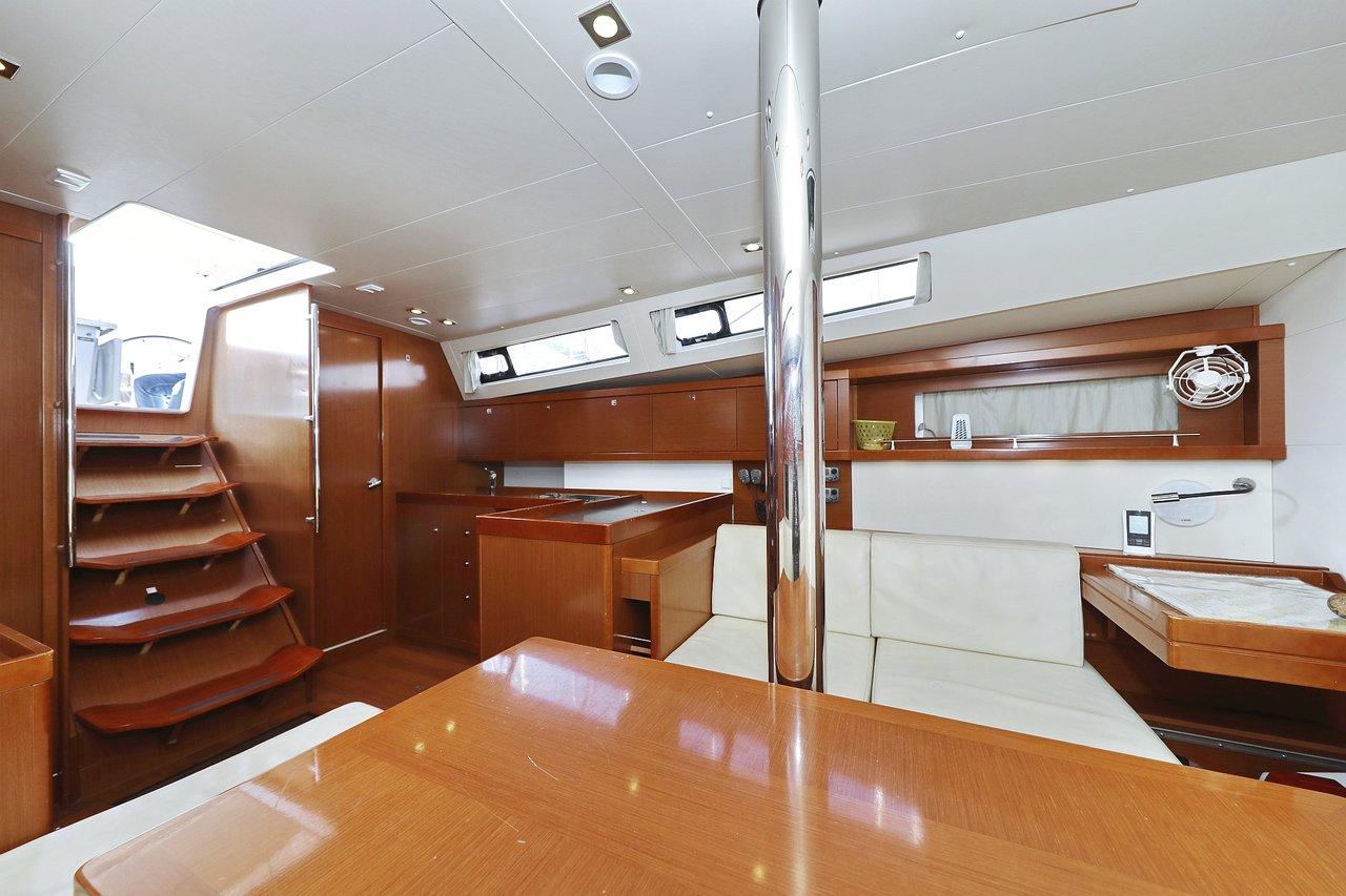 Oceanis 41, picture 12