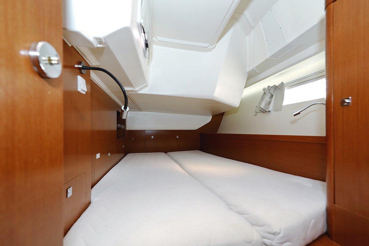 Oceanis 41, picture 22