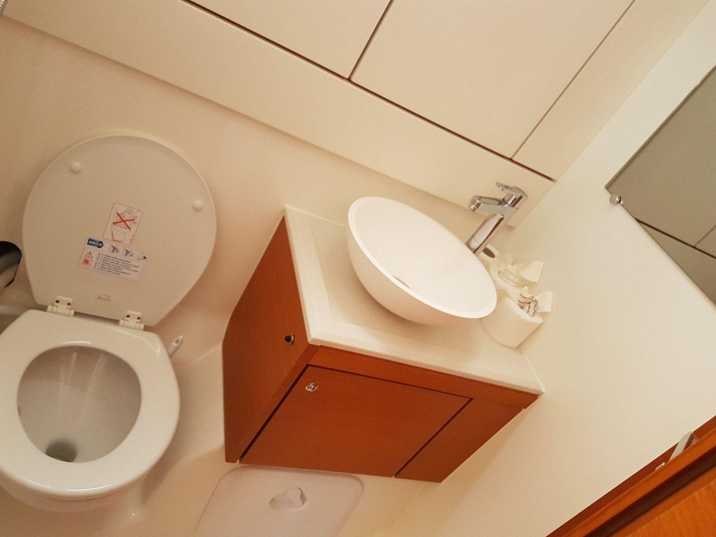 Jeanneau 54 - 4 + 1 cab., picture 18