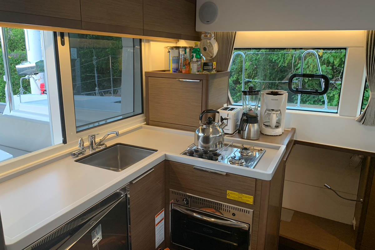 Lagoon 40 - 3 + 2 cab, picture 13