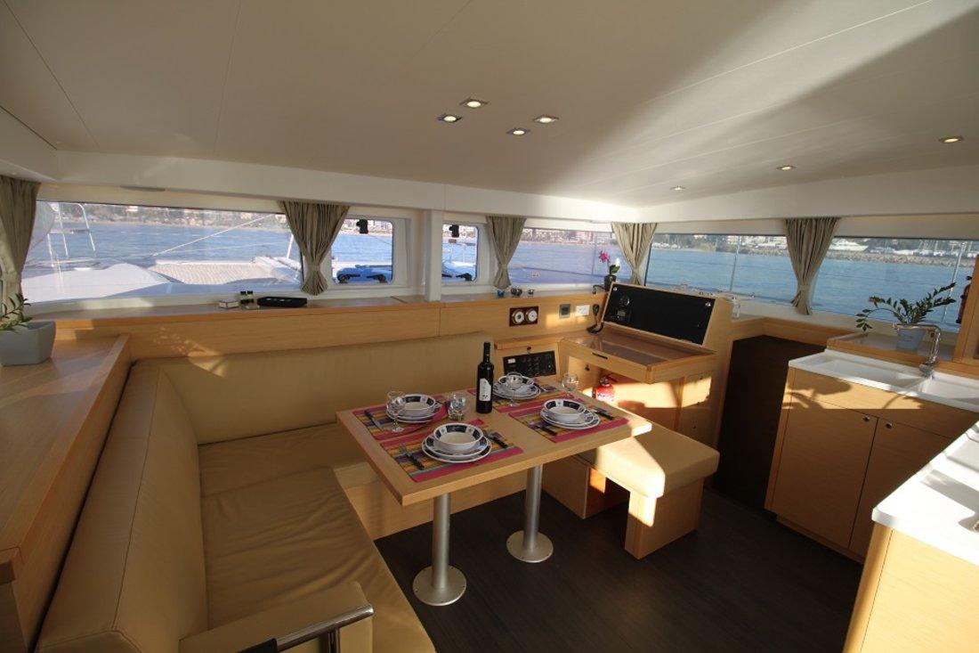 Lagoon 400 S2 - 4 + 1 cab., picture 11