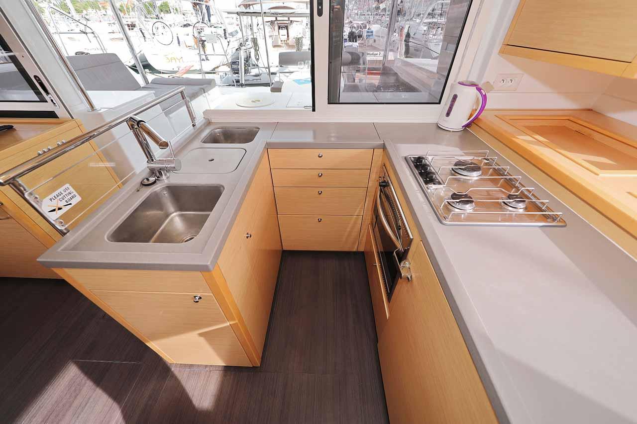 Lagoon 450 F - 4 + 2 cab., picture 16