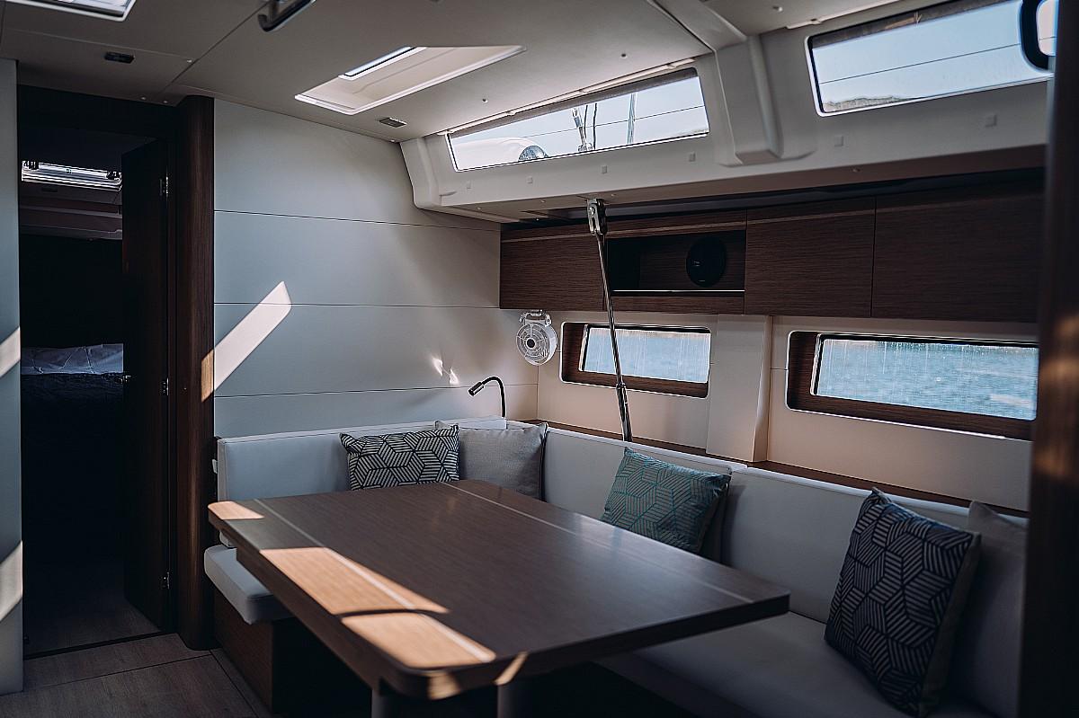 Oceanis 51.1 - 5 + 1 cab., picture 6