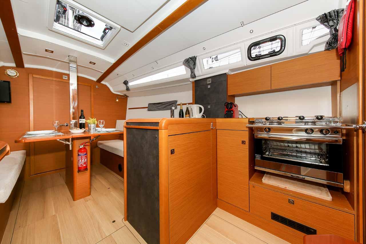 Sun Odyssey 349 - 3 cab., picture 10