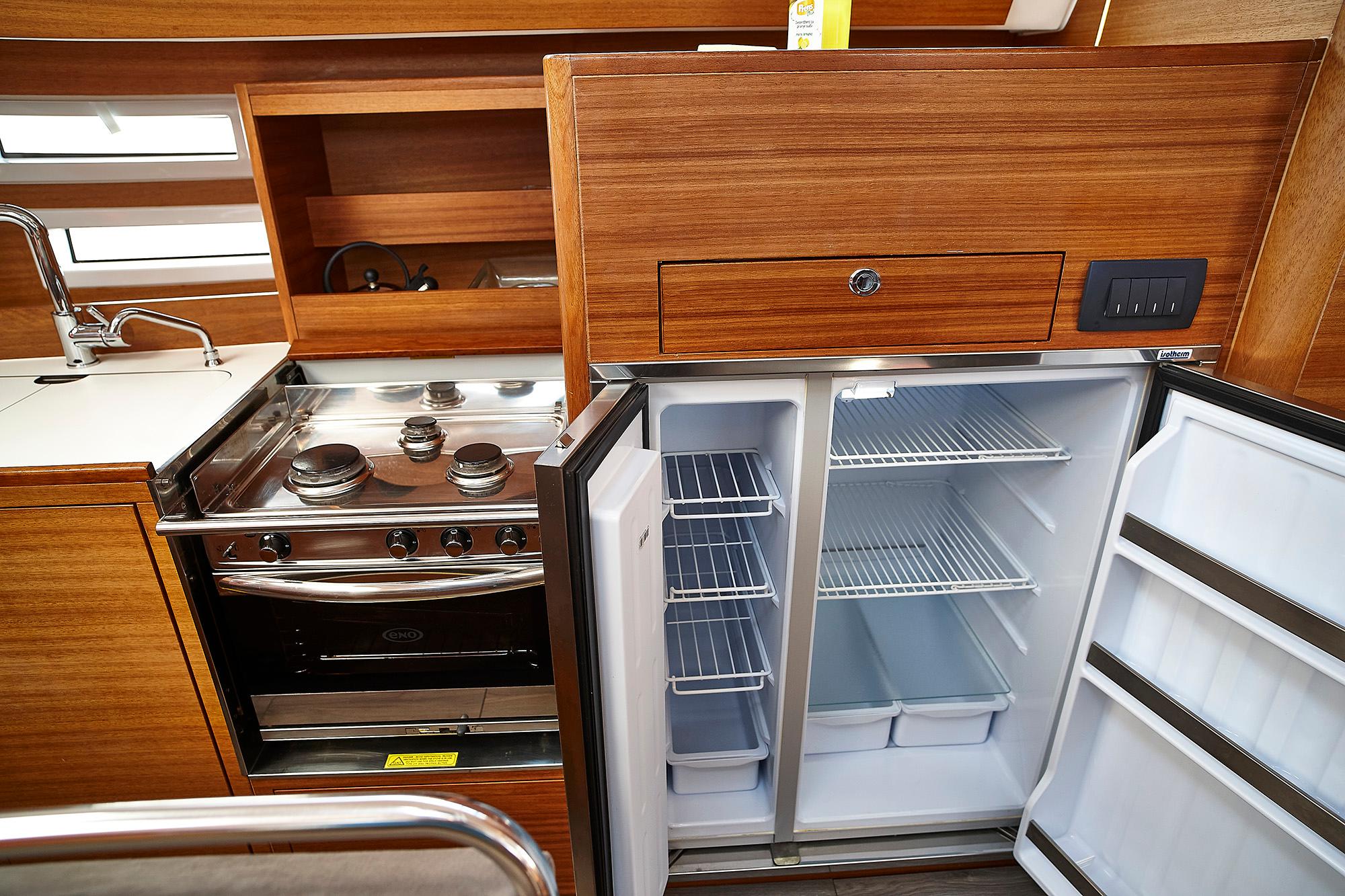 Elan Impression 45.1, picture 10