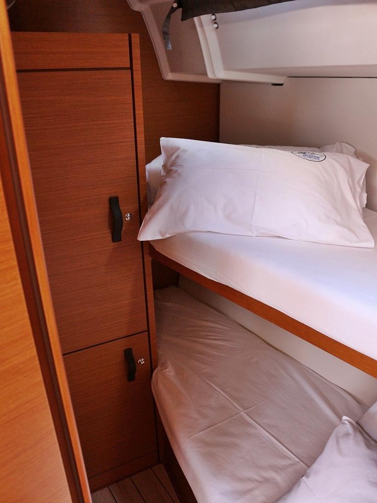 Jeanneau 54 - 6 cab., picture 17