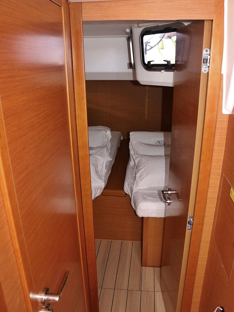 Jeanneau 54 - 6 cab., picture 16