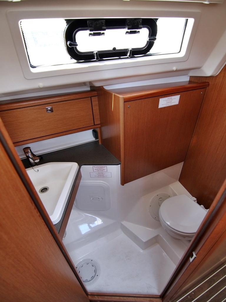 Bavaria Cruiser 34, picture 14
