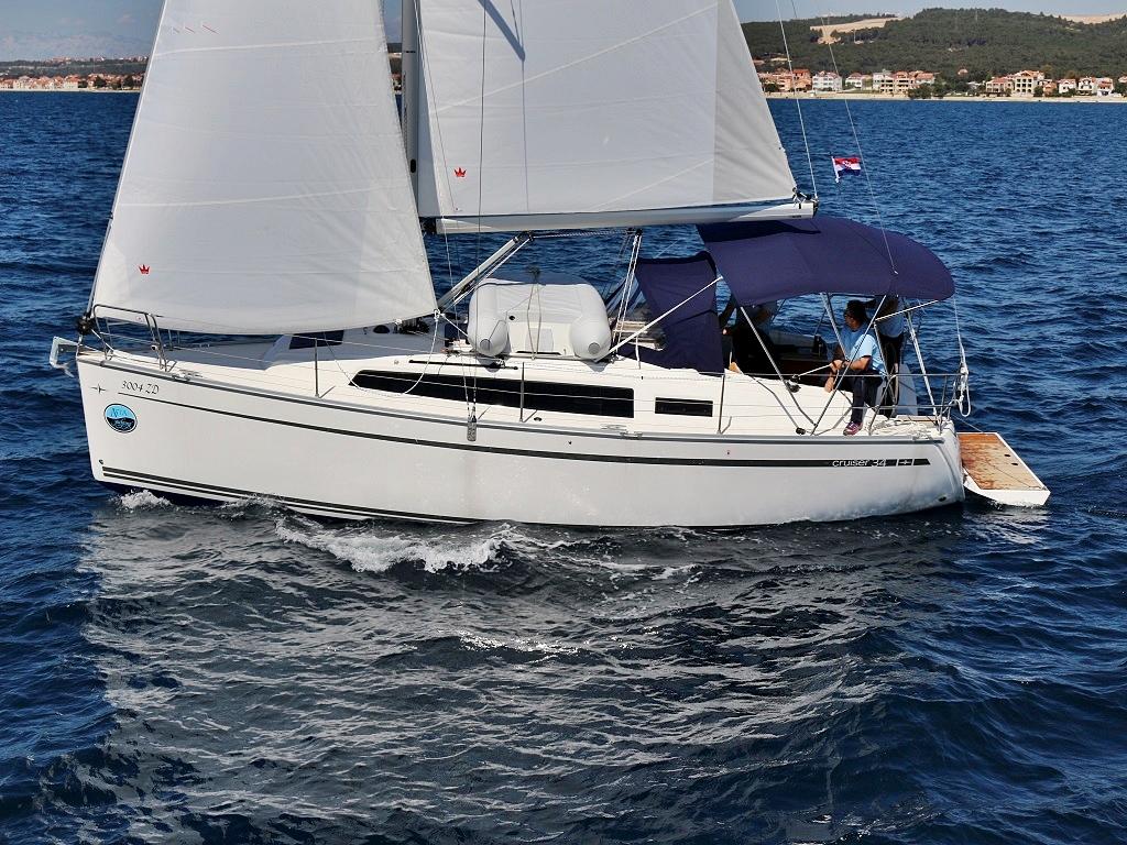 Bavaria Cruiser 34, picture 1