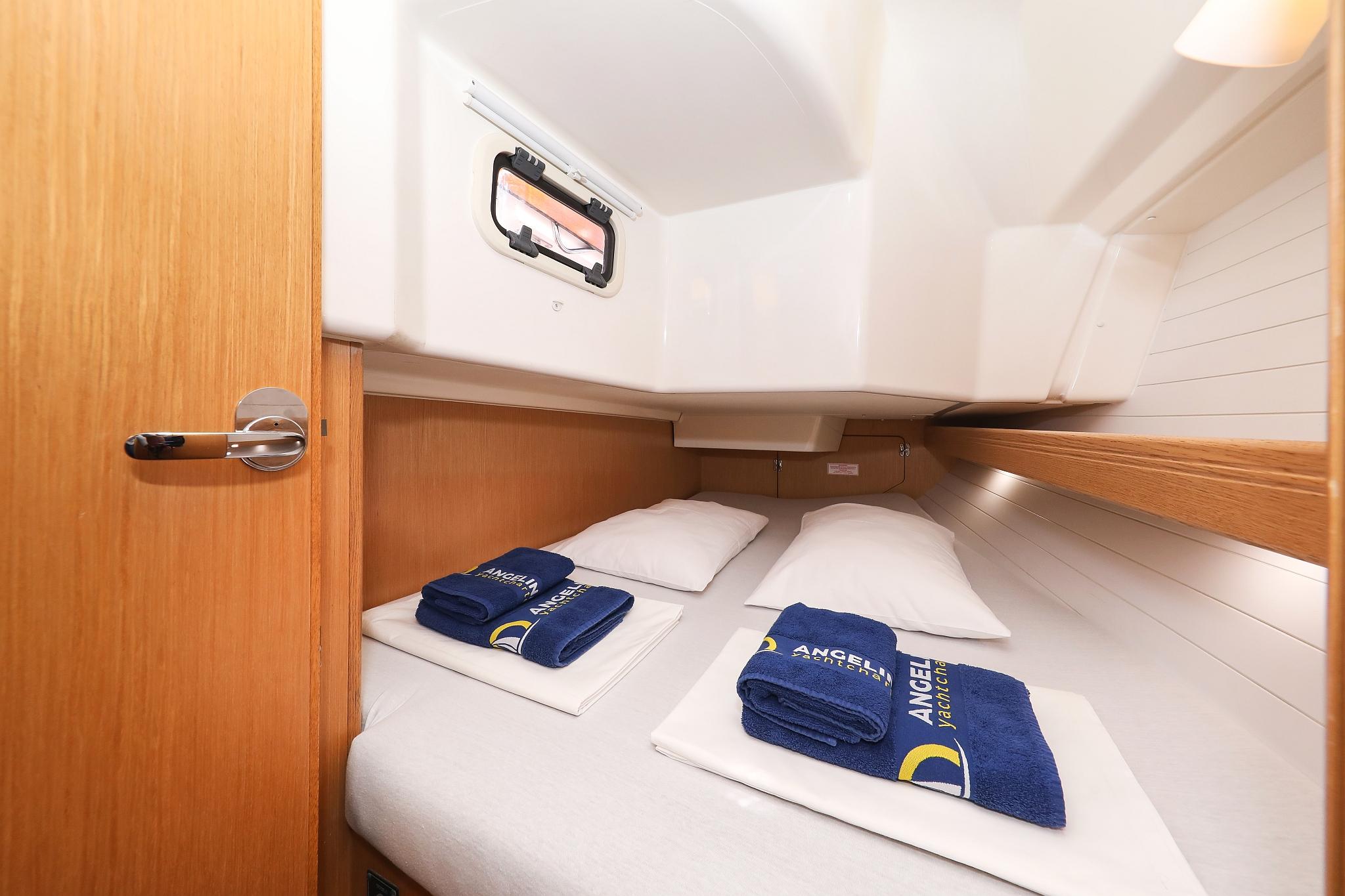 Bavaria Cruiser 34, picture 29