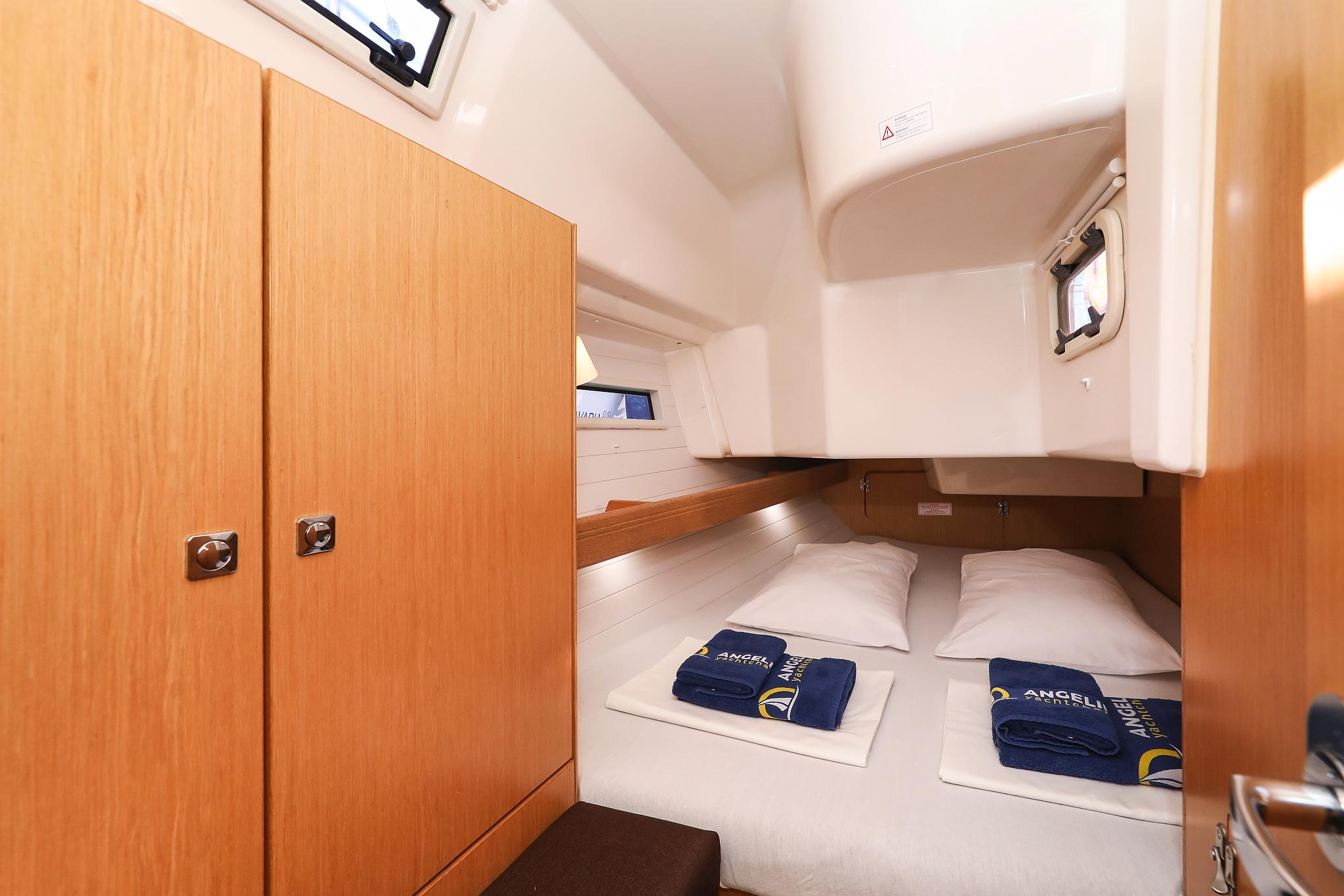 Bavaria Cruiser 34, picture 25