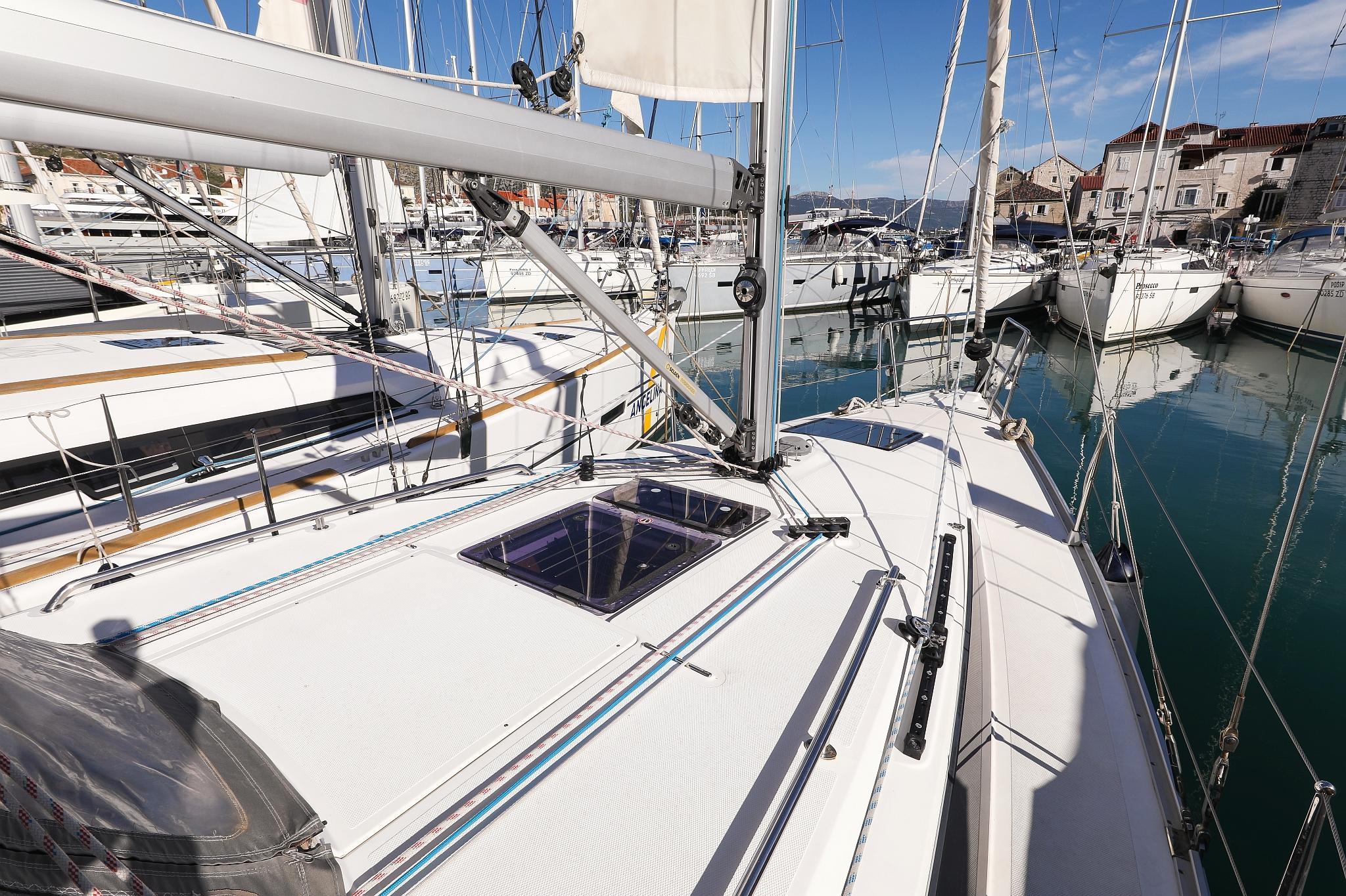 Bavaria Cruiser 34, picture 10