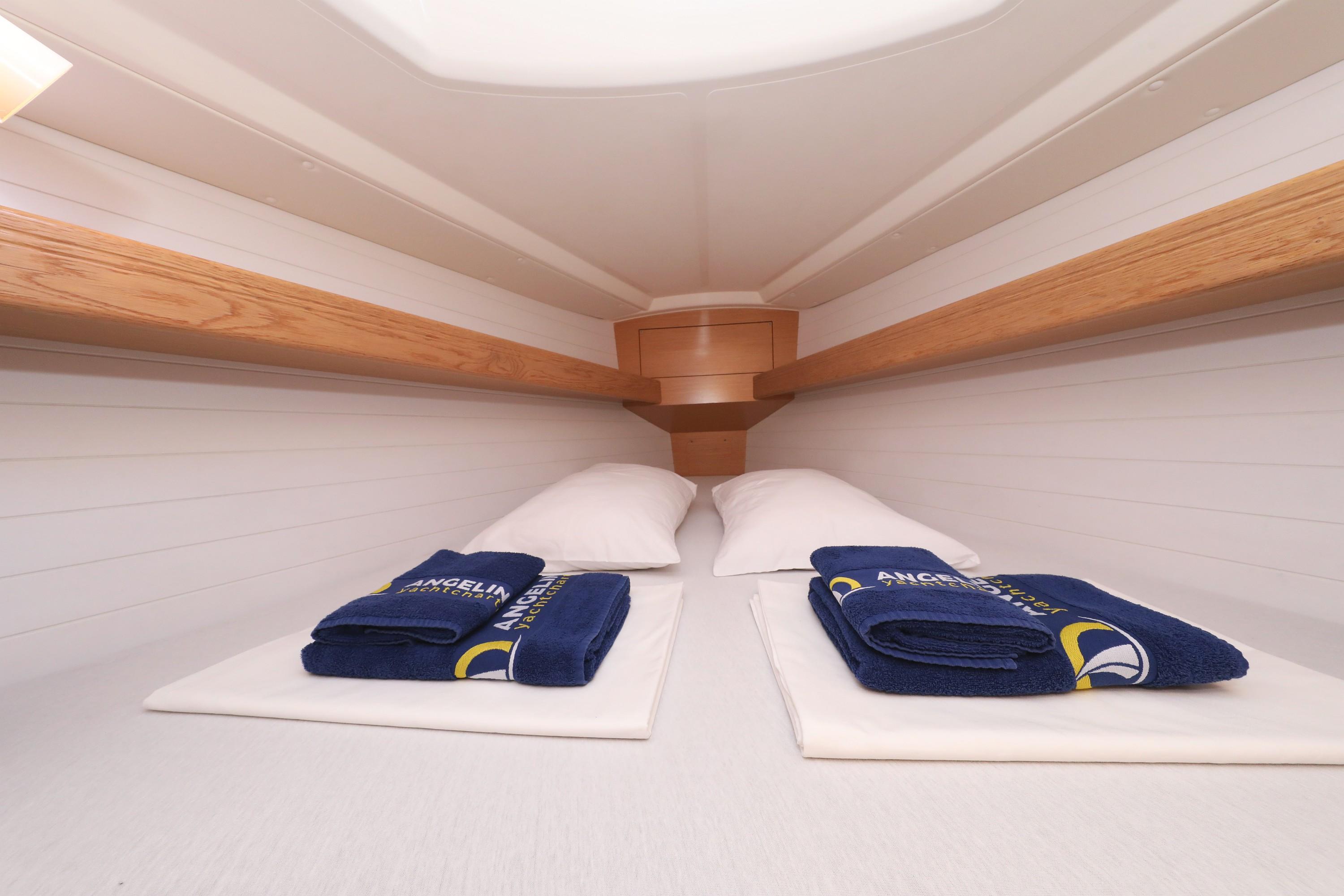 Bavaria Cruiser 34, picture 28