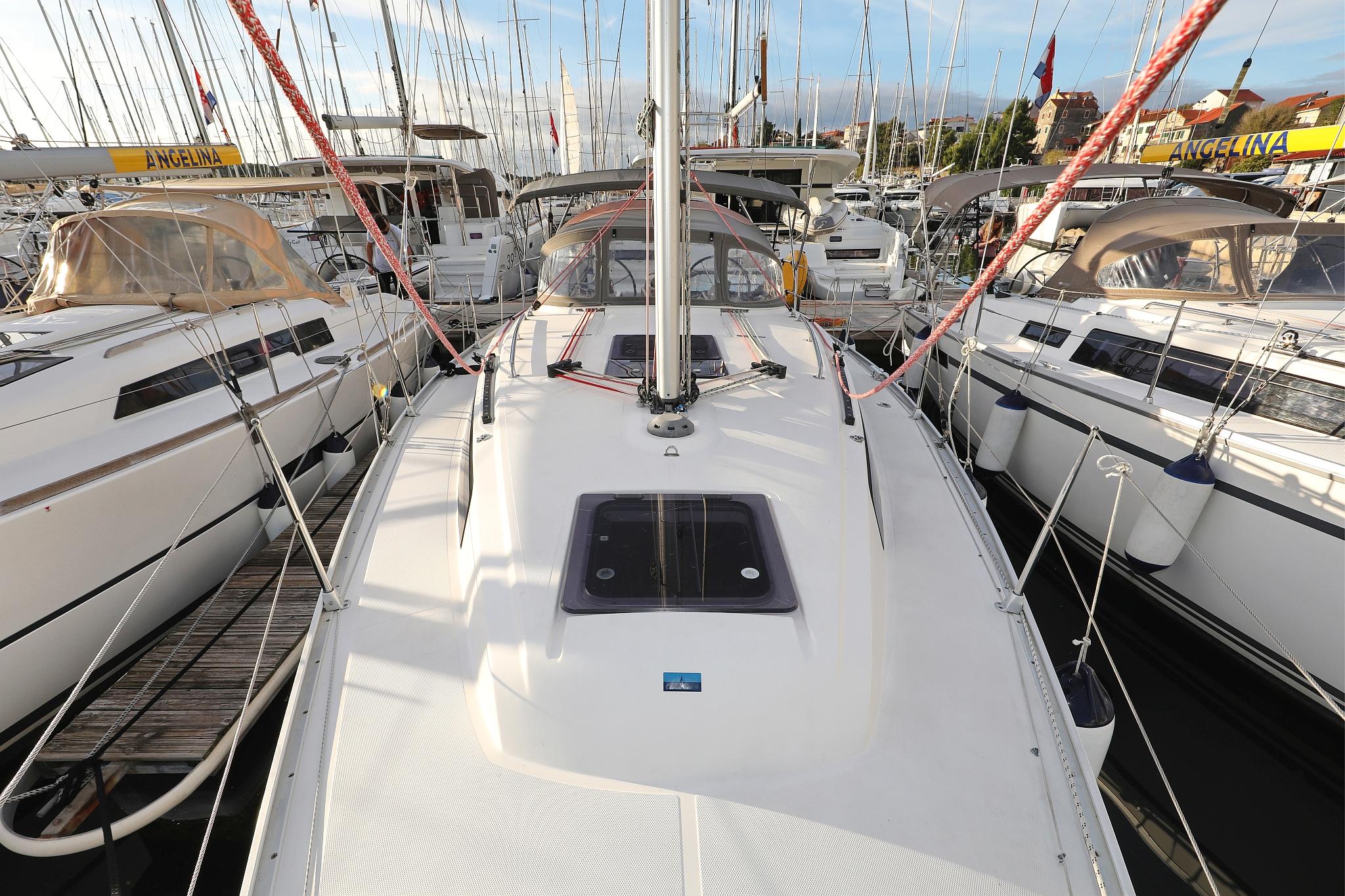 Bavaria Cruiser 34, picture 11