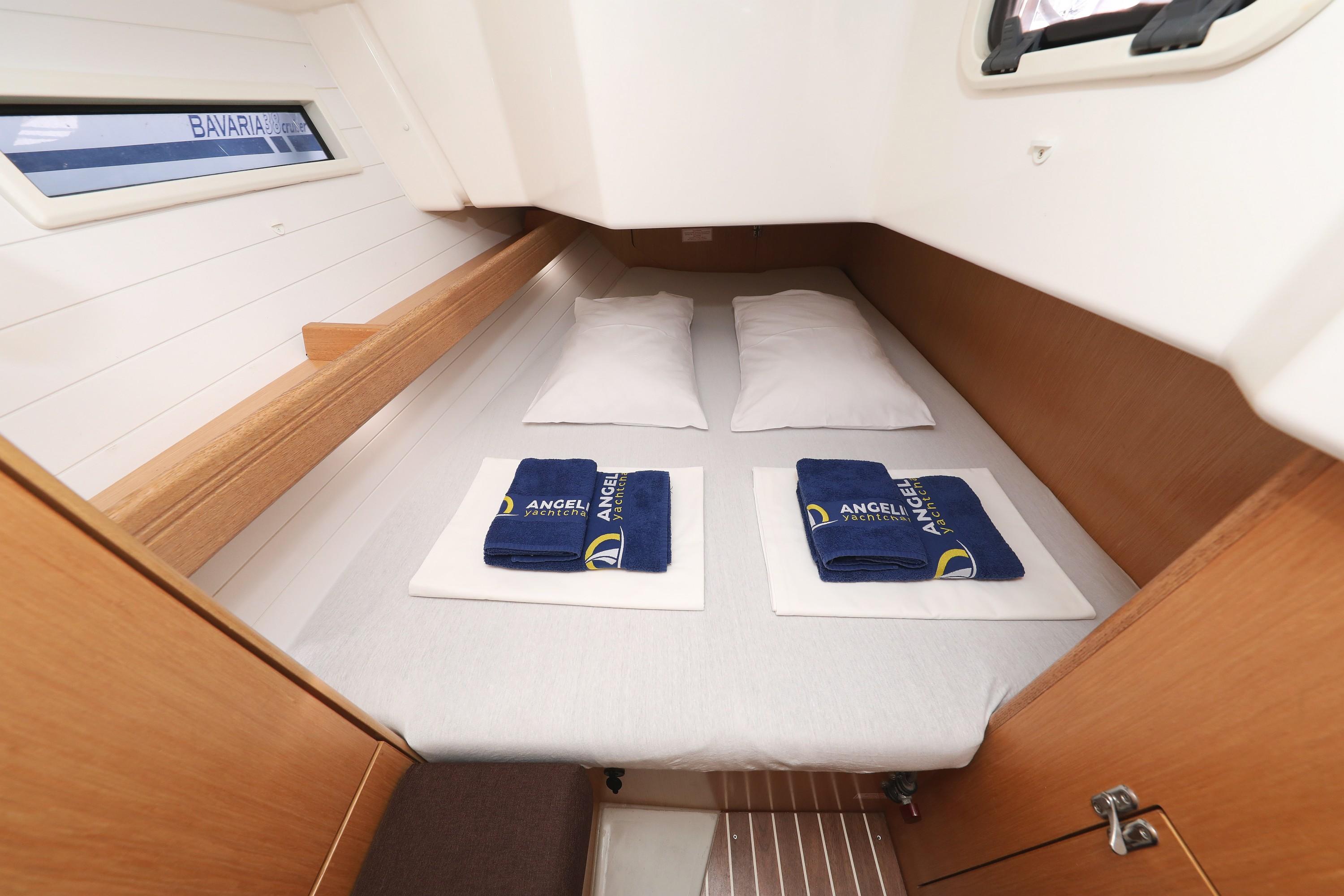 Bavaria Cruiser 34, picture 21