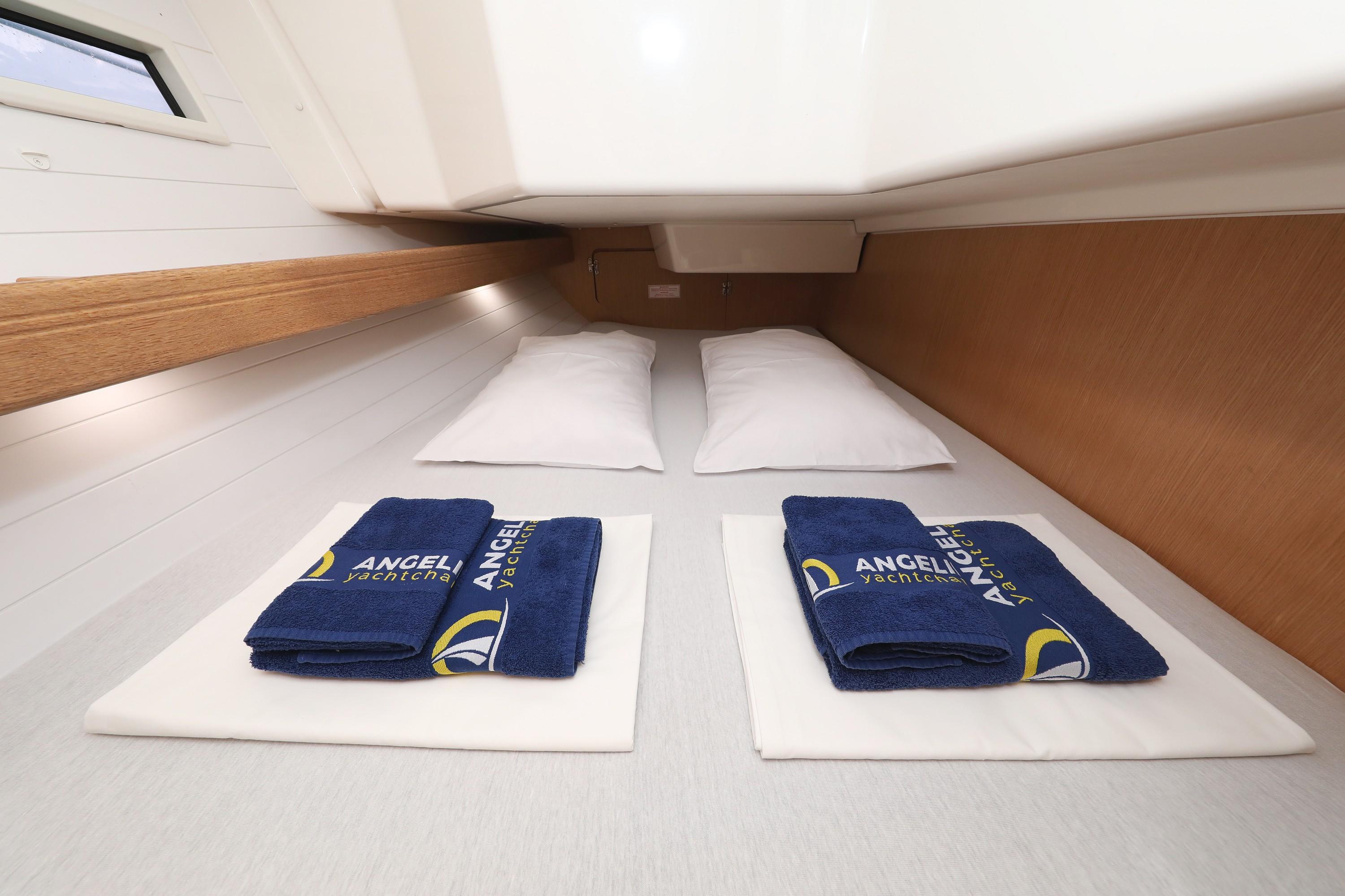 Bavaria Cruiser 34, picture 22