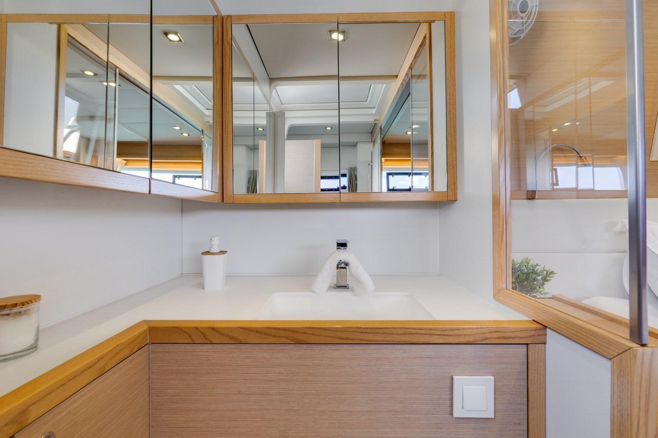 Lagoon 560, picture 34