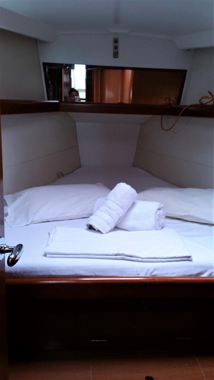 Oceanis 43, picture 7