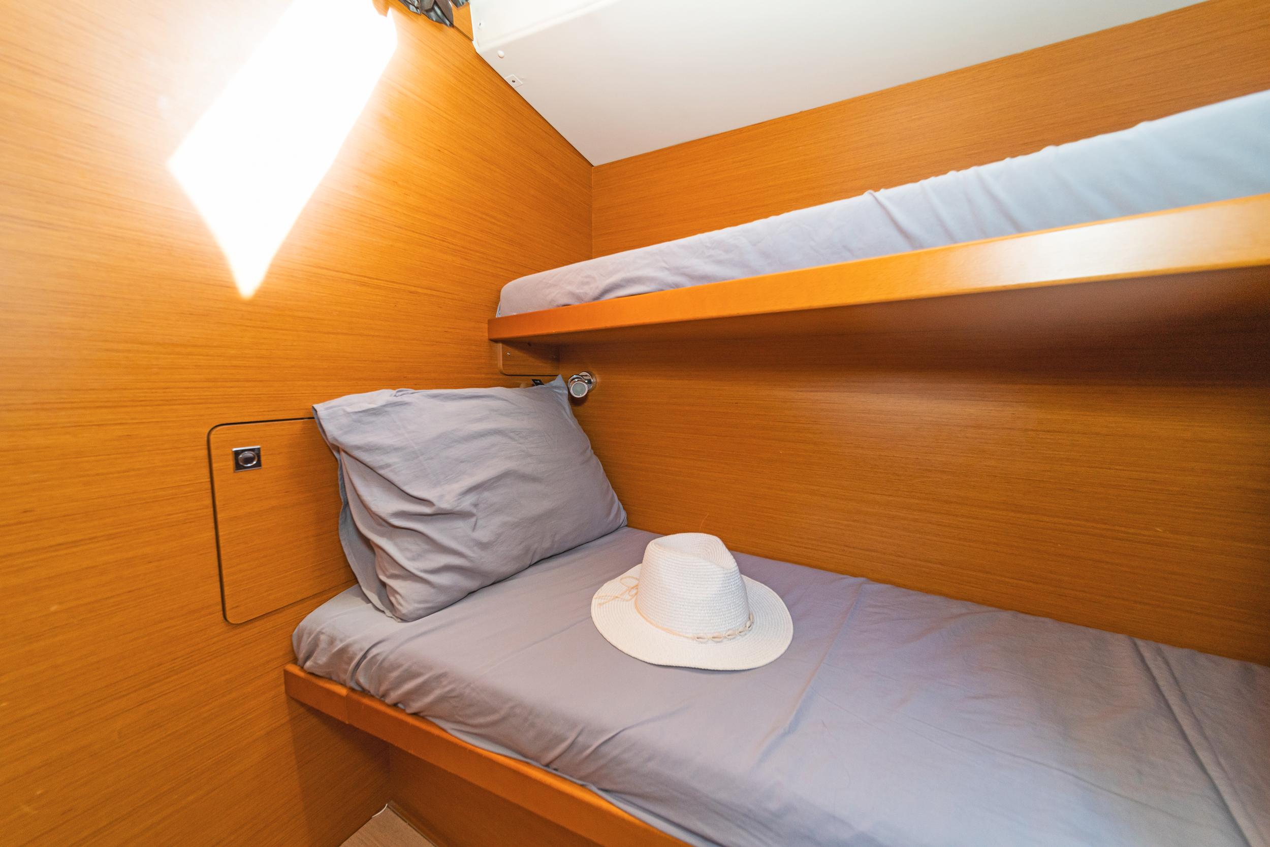 Sun Odyssey 519 - 5 + 1 cab., picture 6