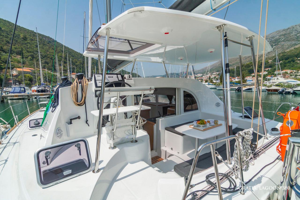 Lagoon 380 - 4 cab. - Gratia, picture 6