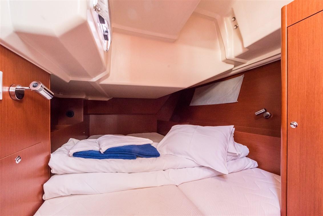 Oceanis 41.1, picture 25