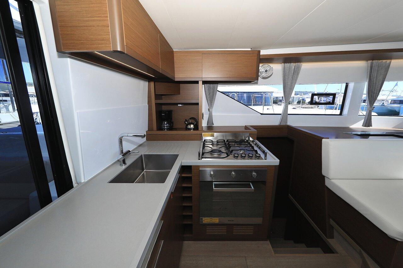 Lagoon 50 - 6 + 1 cab., picture 17