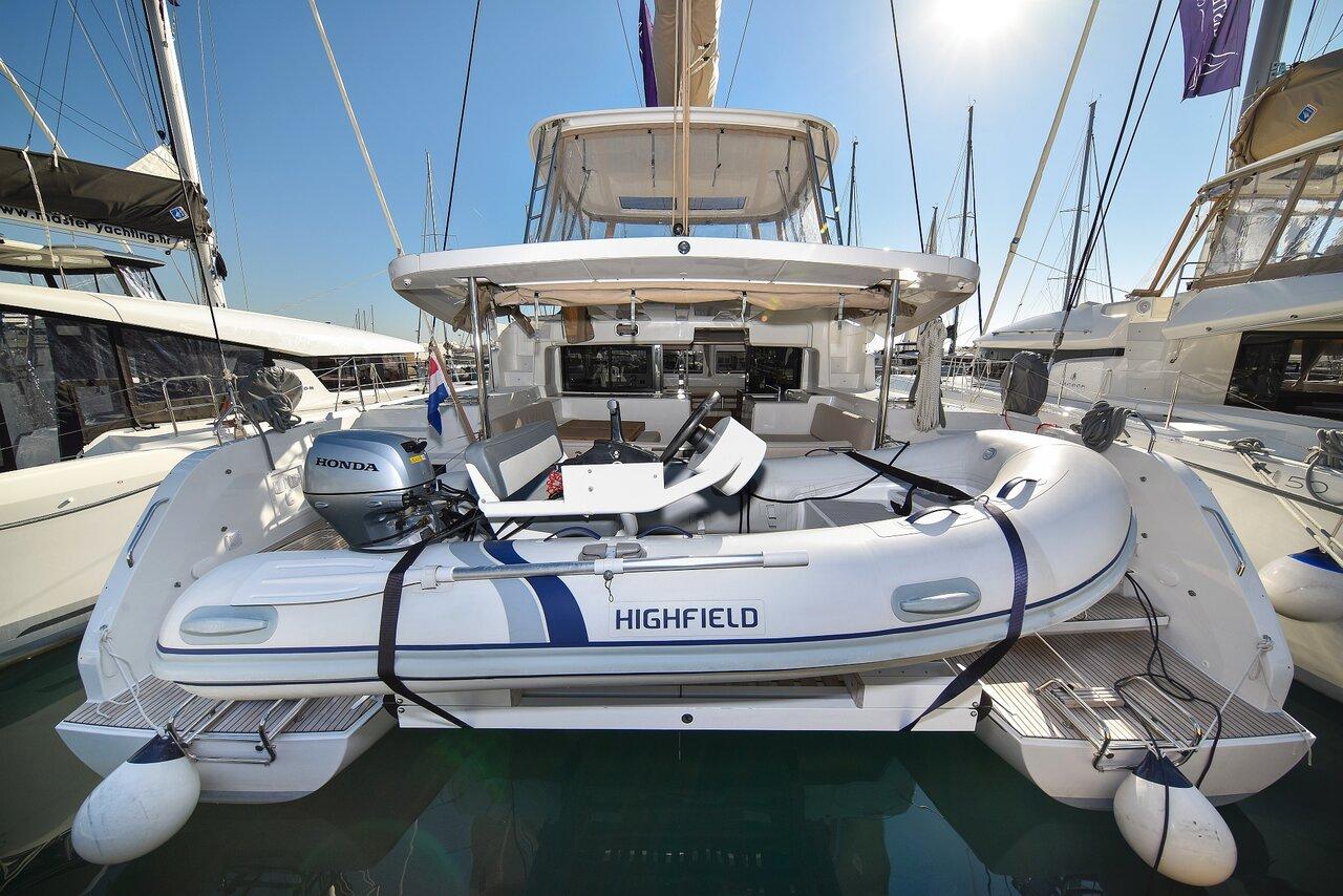 Lagoon 46 - 4 + 2 cab., picture 1