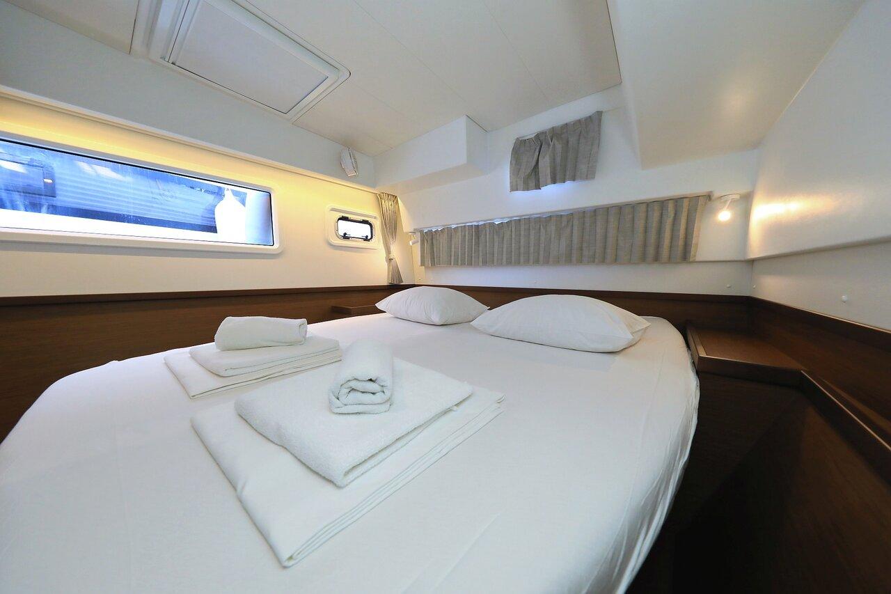 Lagoon 42 - 4 + 2 cab., picture 28