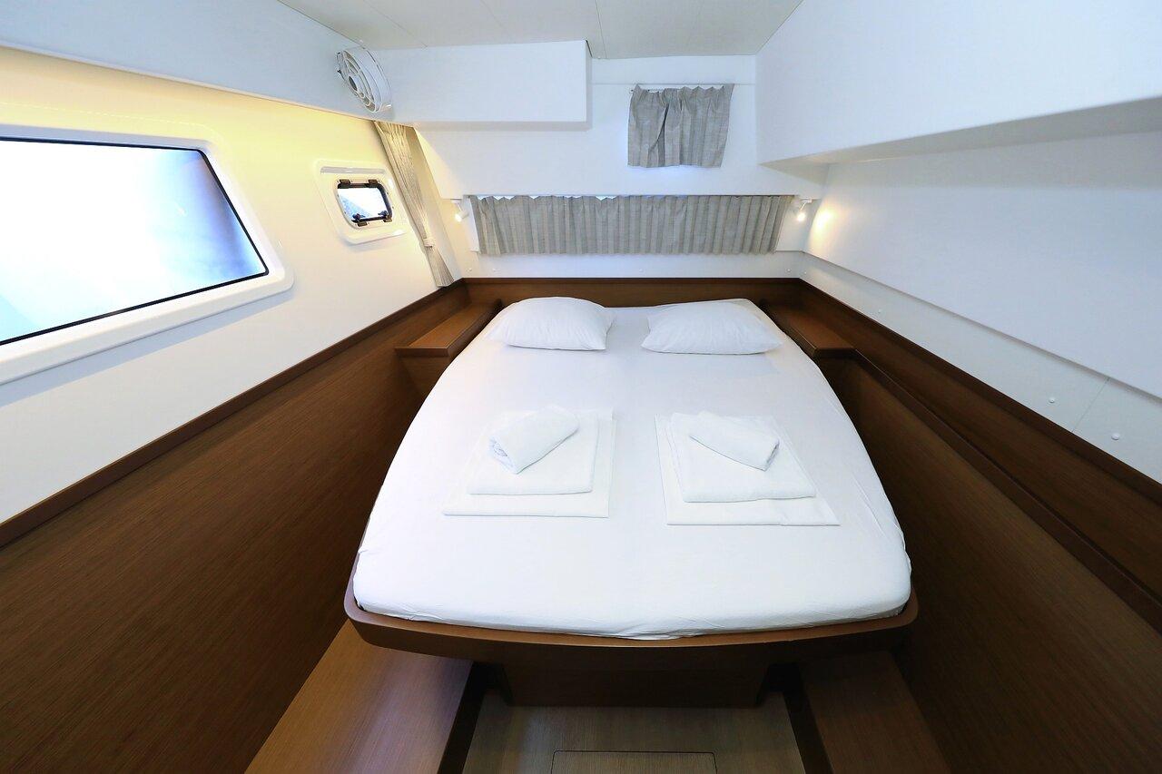 Lagoon 42 - 4 + 2 cab., picture 27