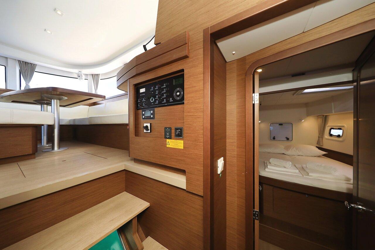 Lagoon 42 - 4 + 2 cab., picture 22
