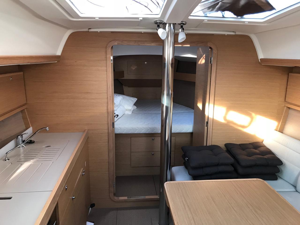 Dufour 382 GL, picture 10