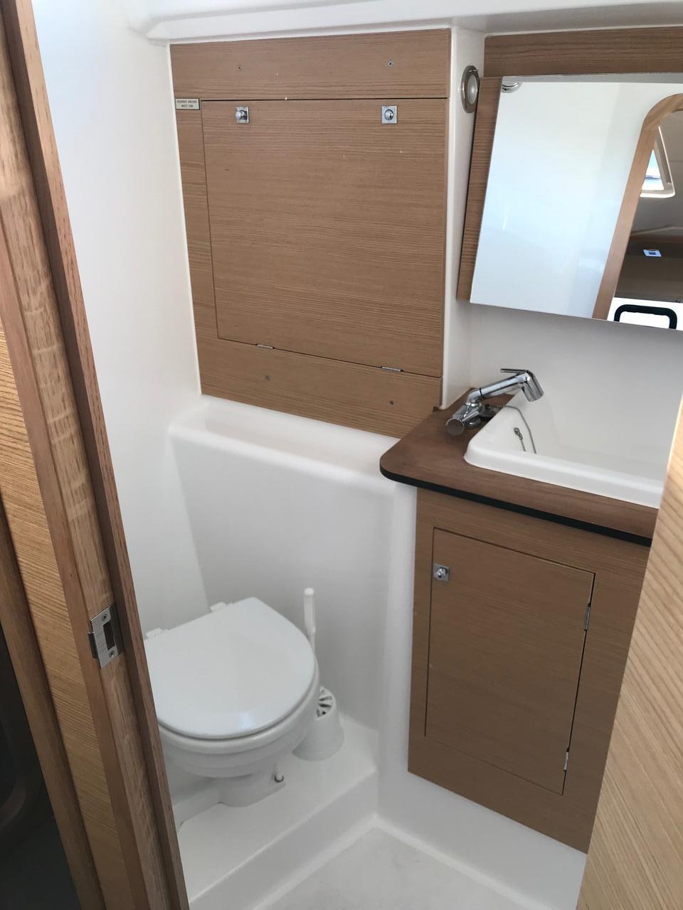 Dufour 382 GL, picture 13