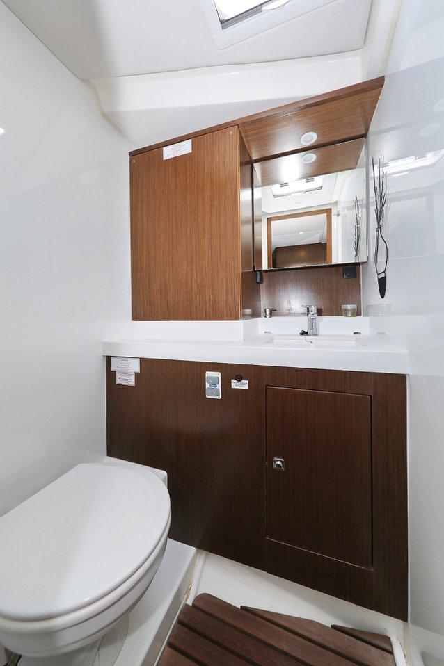 Bavaria C57 - 3 + 1 cab., picture 19