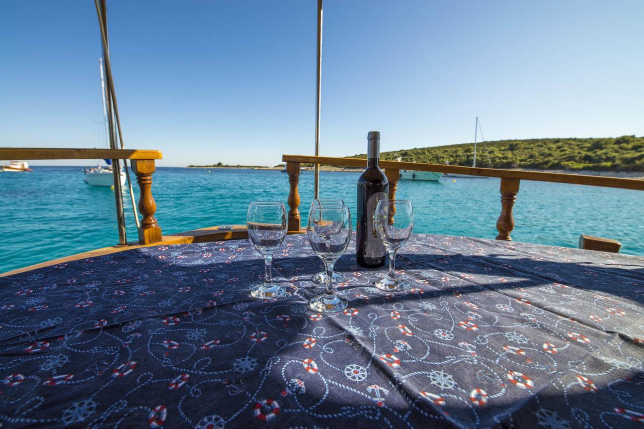 Yacht LUKA, picture 6