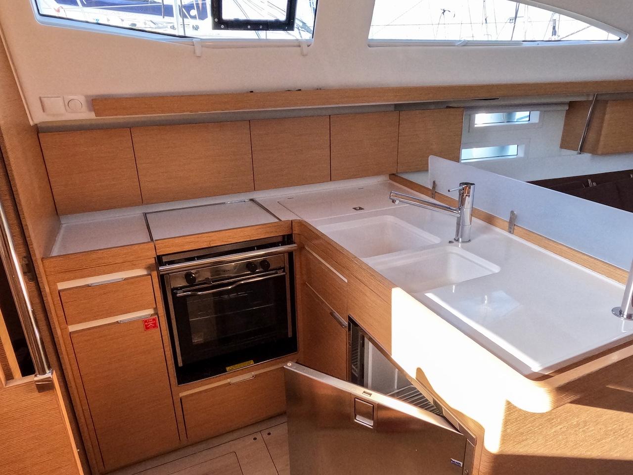 Elan Impression 40, picture 4