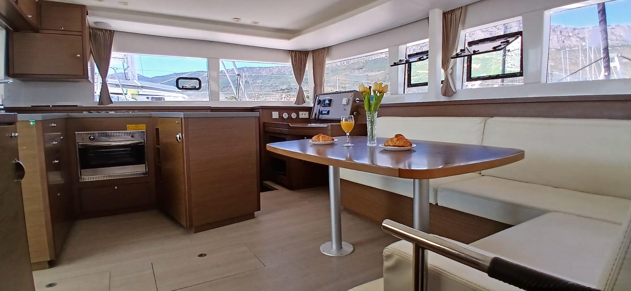 Lagoon 450 S - 4 + 2 cab., picture 6