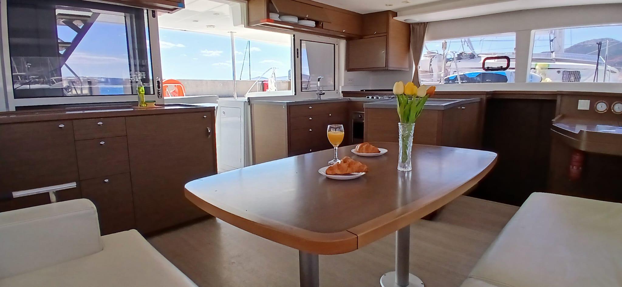 Lagoon 450 S - 4 + 2 cab., picture 8