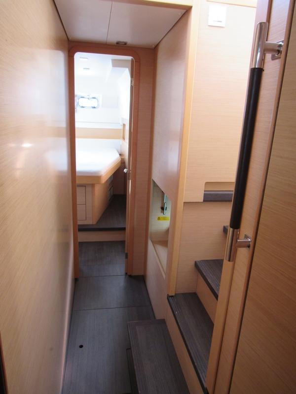 Lagoon 400 S2 - 4 + 2 cab., picture 15