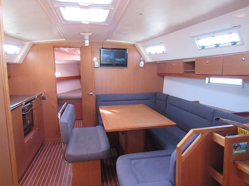 Bavaria Cruiser 40, picture 8