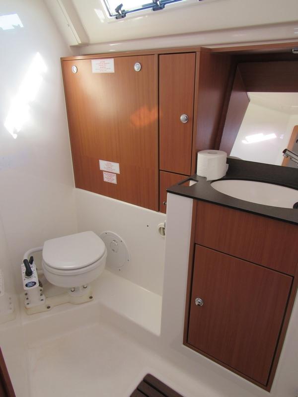 Bavaria Cruiser 40, picture 16