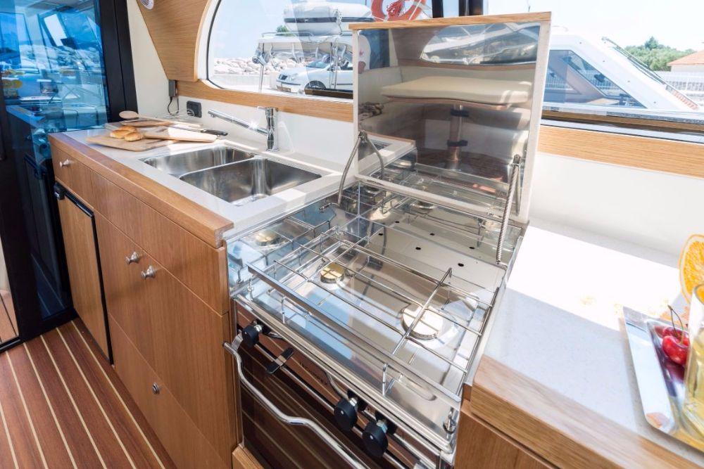 Adriana 36, picture 15