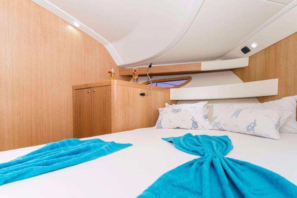 Adriana 36, picture 22