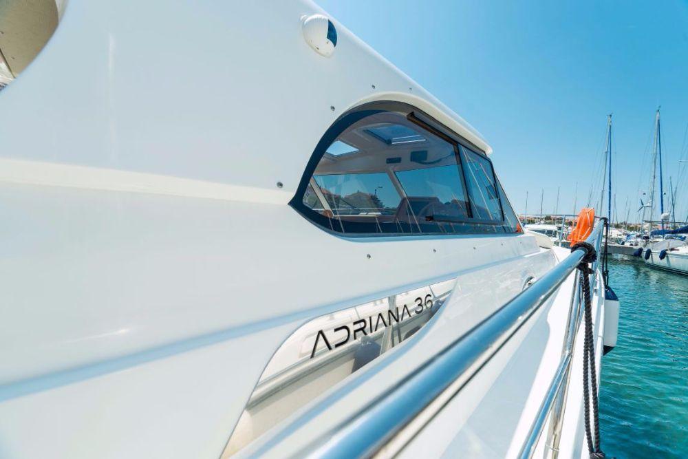 Adriana 36, picture 5