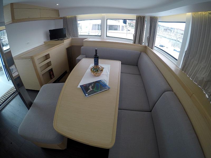 Lagoon 42 - 4 + 2 cab., picture 6