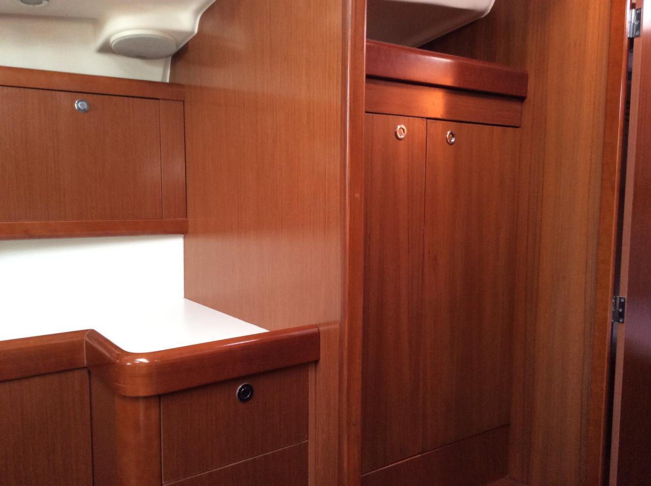 Oceanis 43, picture 5