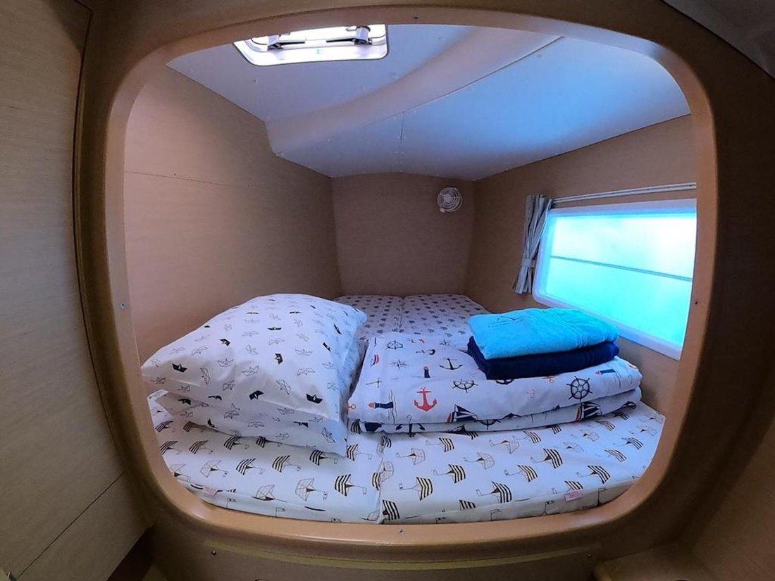 Lagoon 380 - 4 + 2 cab., picture 10