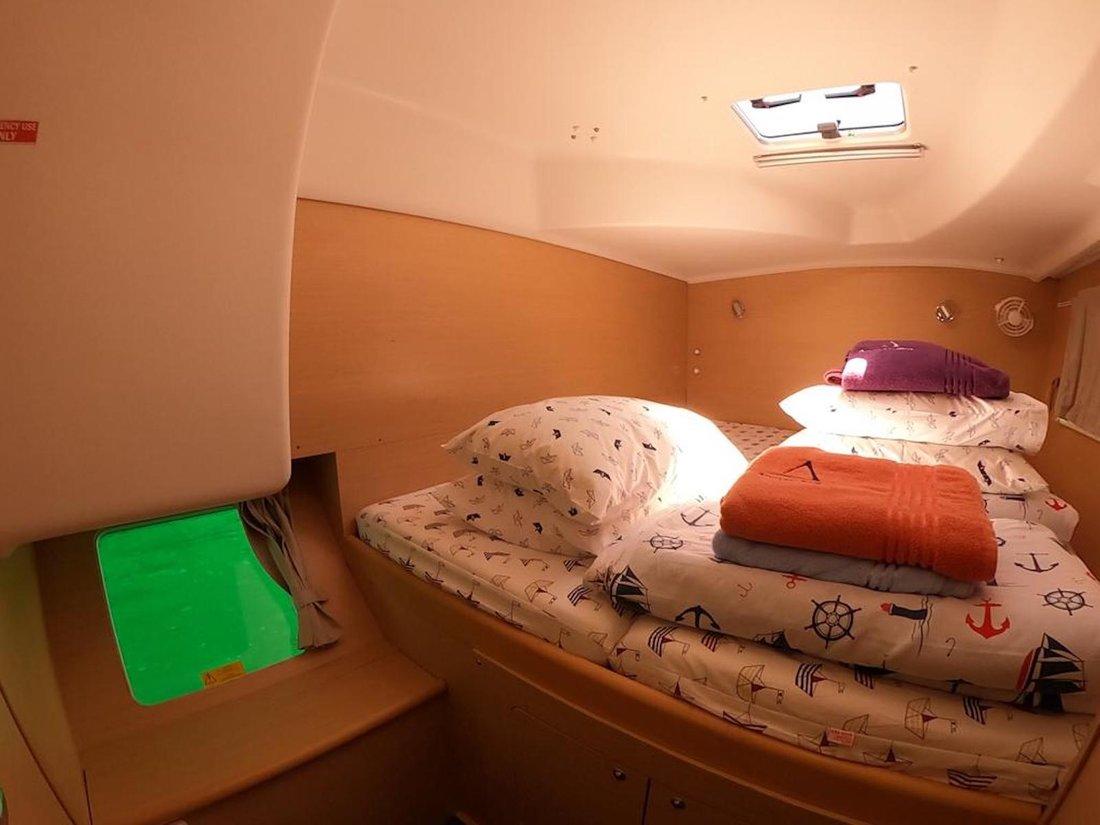 Lagoon 380 - 4 + 2 cab., picture 9