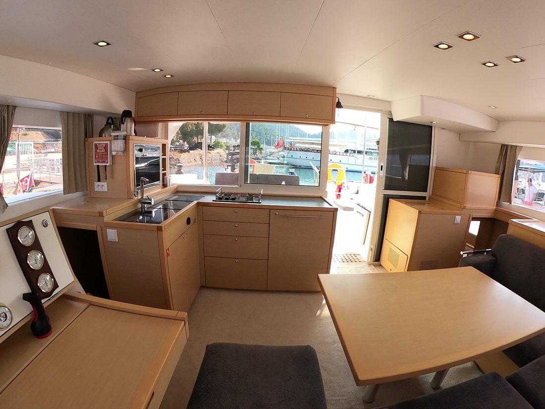 Lagoon 400 S2 - 4 + 2 cab., picture 10