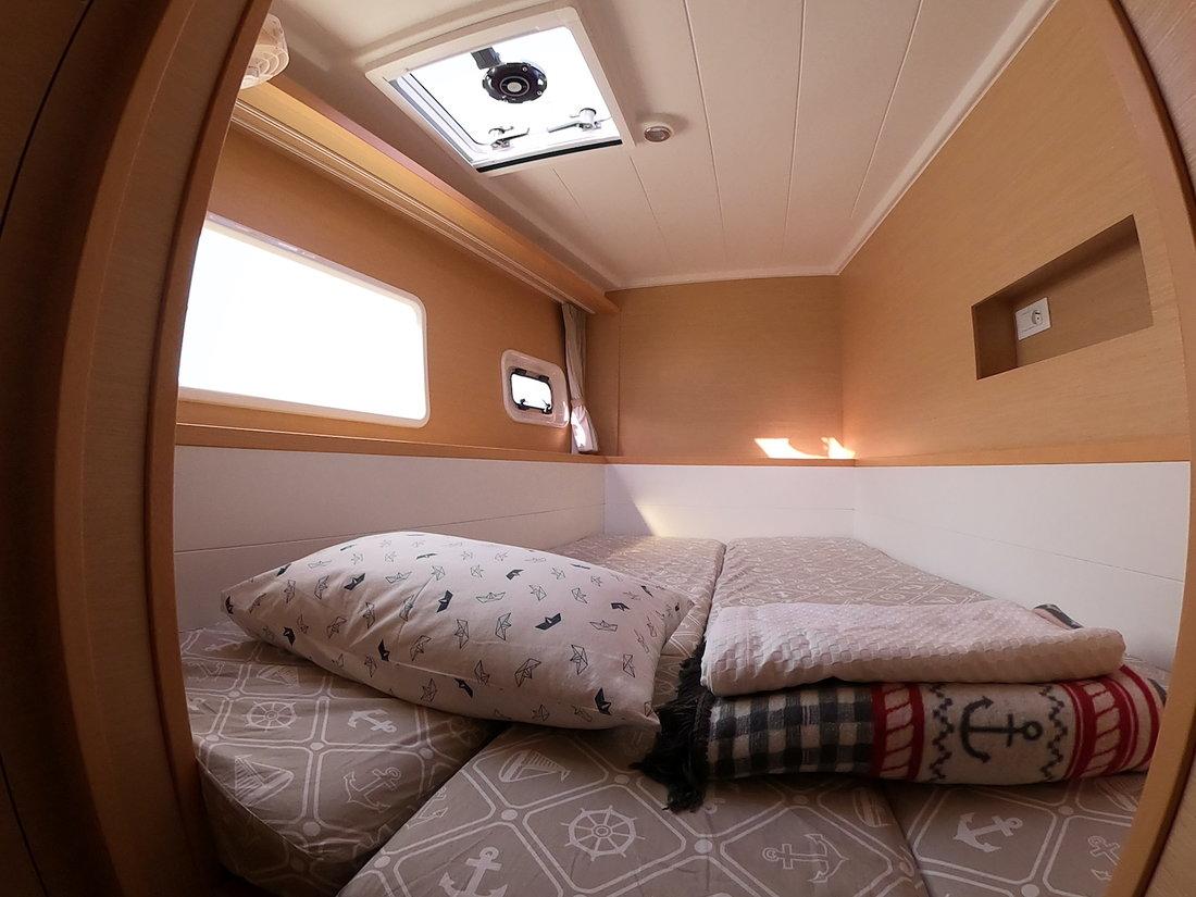 Lagoon 400 S2 - 4 + 2 cab., picture 14